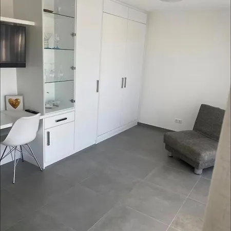 Moderne In Seenaehe דירה לינדאו