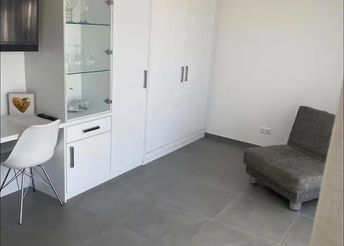 Moderne In Seenaehe דירה לינדאו